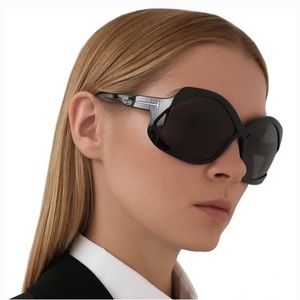New - TOM FORD CHEYENNE TF903 52E Oversized Sunglasses